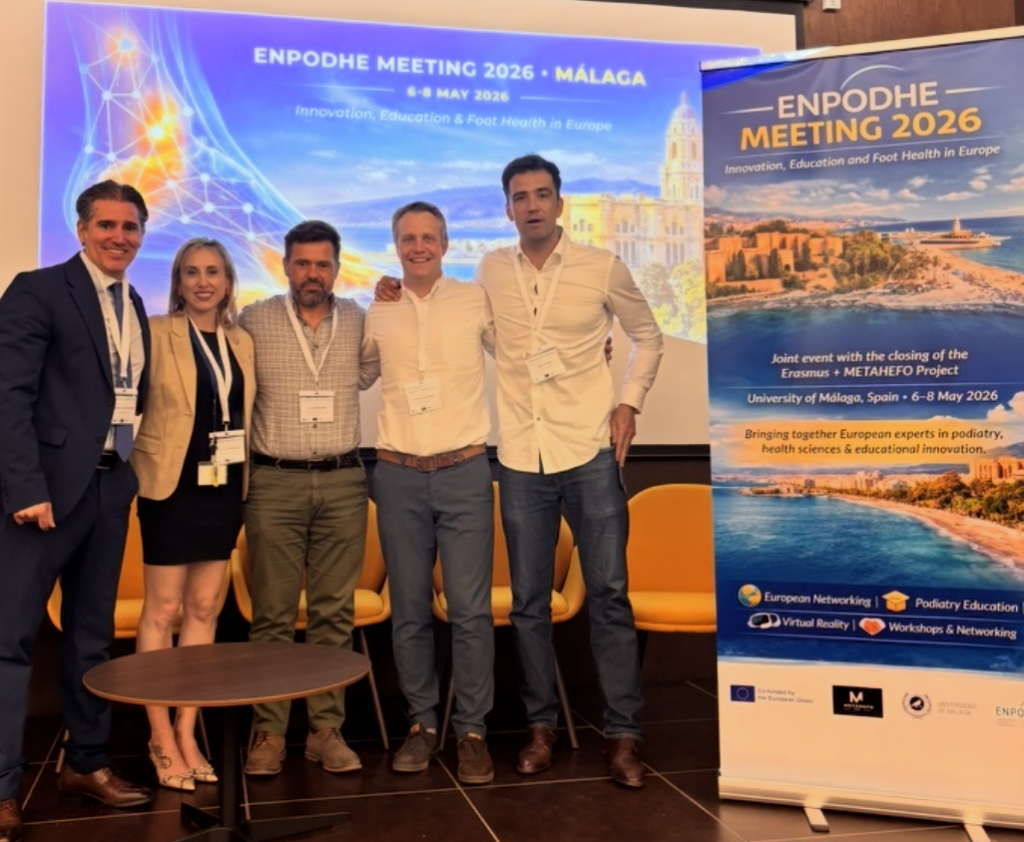 Yves Lescure avec des membres du bureau de l'ENPODHE au Meeting 2026 de Malaga